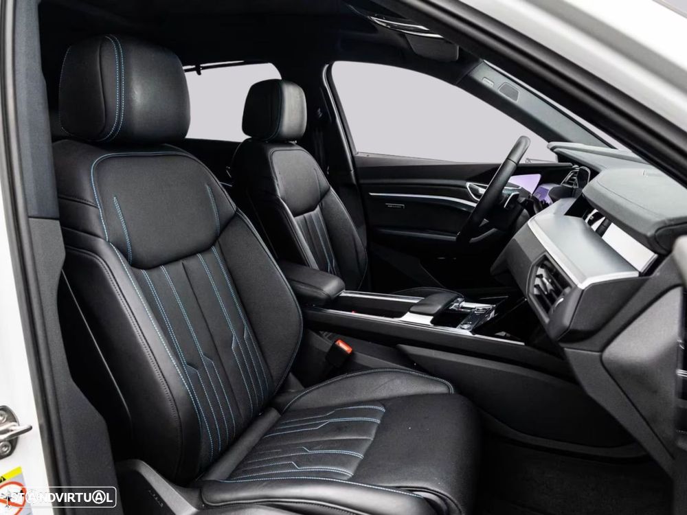 Audi e-tron Sportback - 12