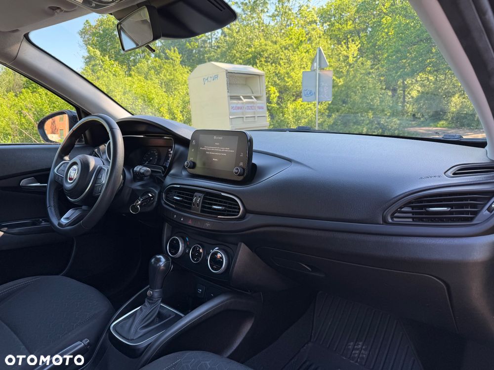 Fiat Tipo 1.5 Hybrid City Life DCT - 11
