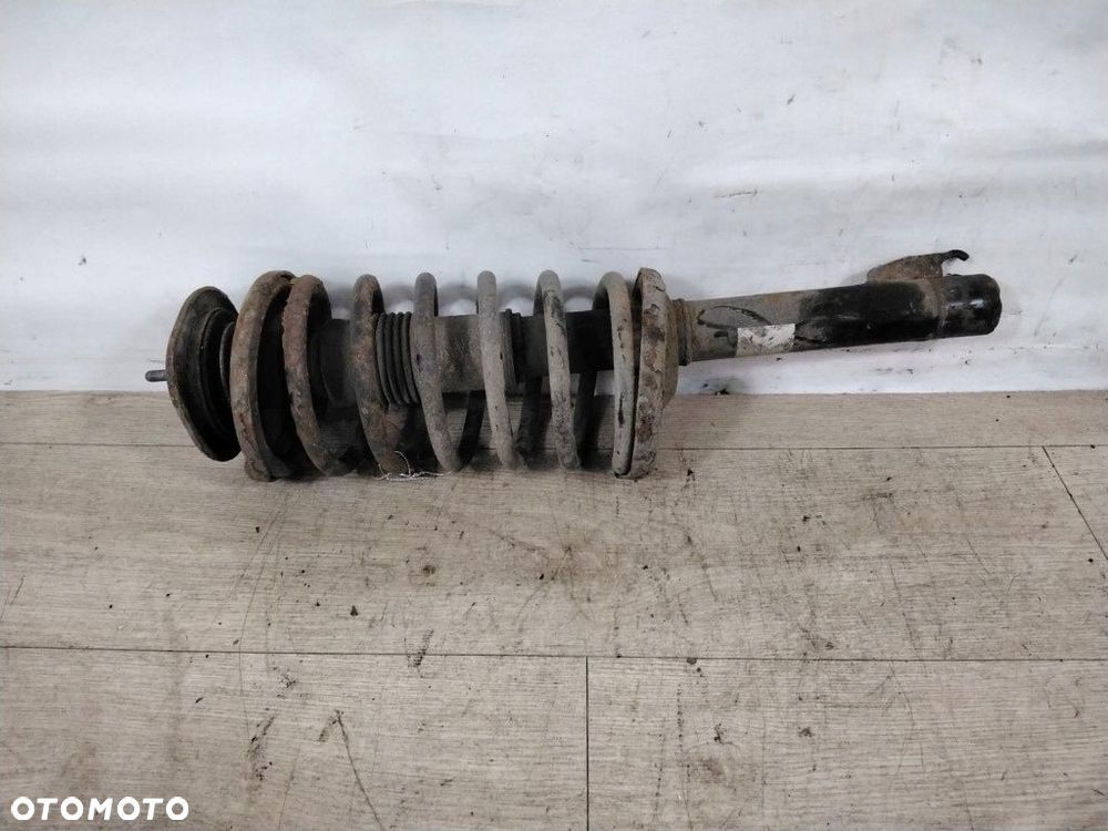 skoda felicia mcperson prawy - 1