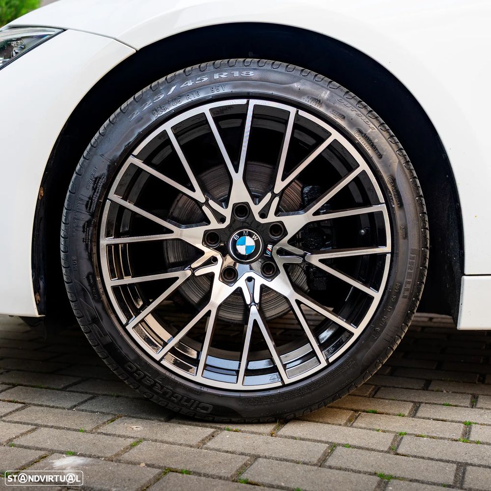 BMW 320 d Sport Line - 4