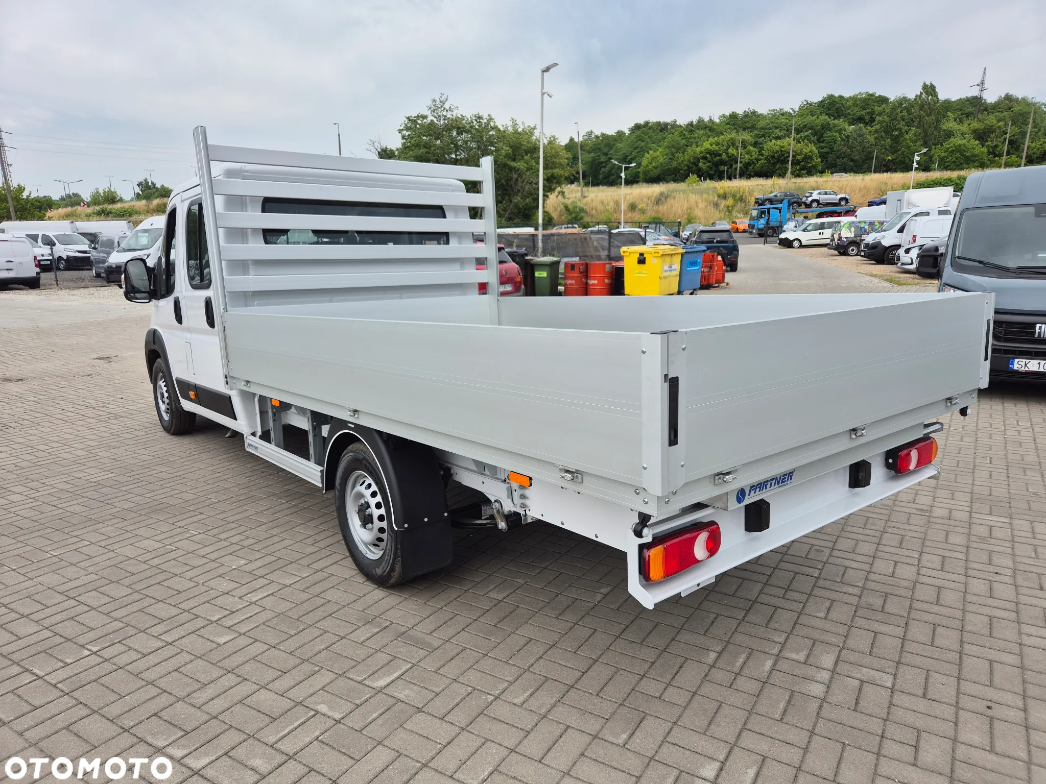 Peugeot Boxer Podwójna Kabina DOKA 7 miejsc L3 2.2 140KM 3.5t Skrzynia 3.6 x 2.1 - 7