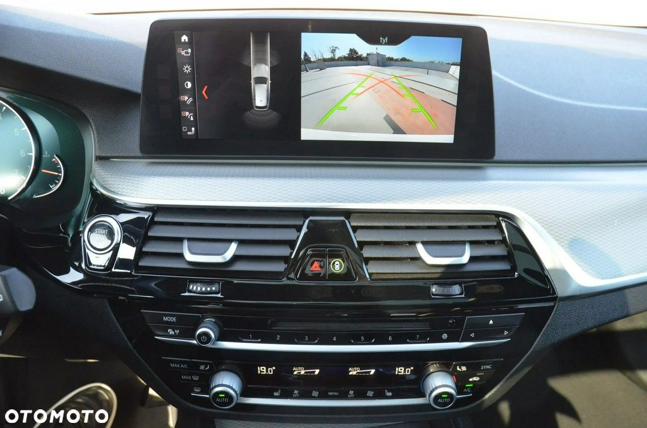 BMW Seria 5 530i xDrive GPF M Sport sport - 25
