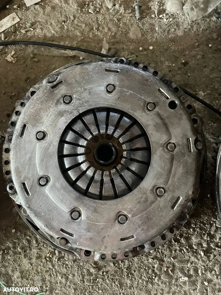 Volanta masa dubla si kit de ambreiaj Peugeot rcz, citroen c5 1.6 benzina 16v 2010 3082002526