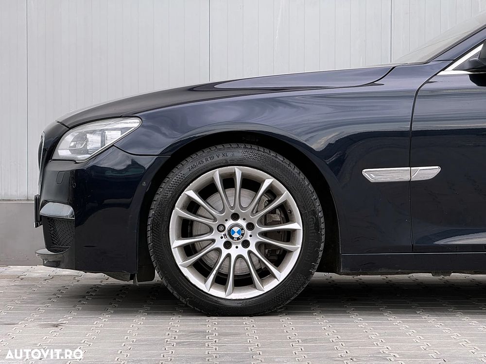 BMW Seria 7 730d Edition Exclusive - 41