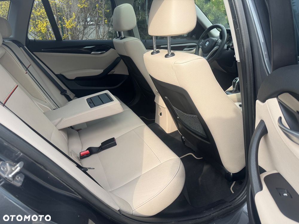 BMW X1 xDrive25d Sport Line - 8