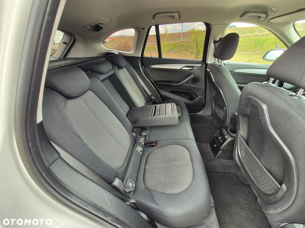 BMW X1 xDrive20d xLine - 22