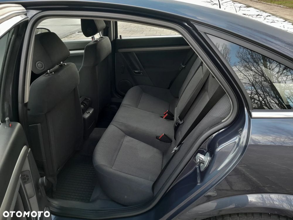 Opel Vectra 2.2 Elegance - 11