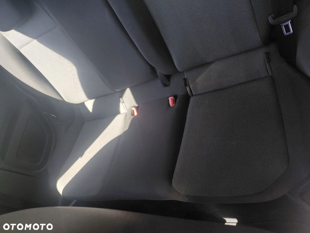Volkswagen up! white - 11