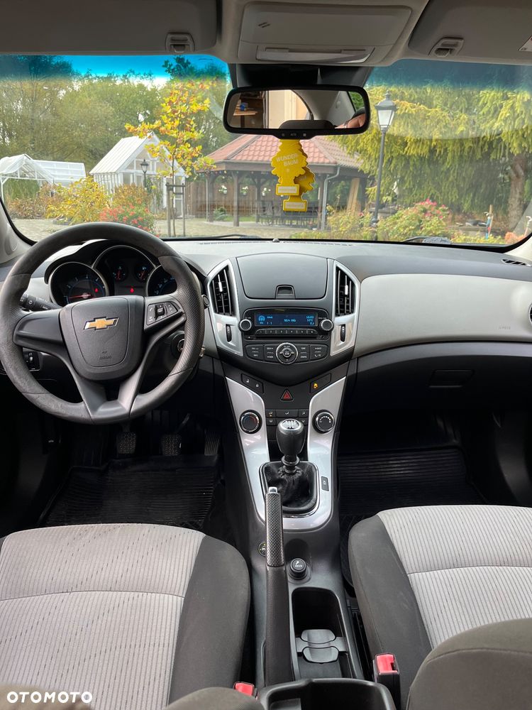 Chevrolet Cruze 1.8 LS - 9