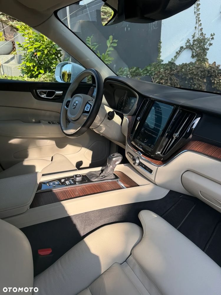 Volvo XC 60 D4 Inscription - 3