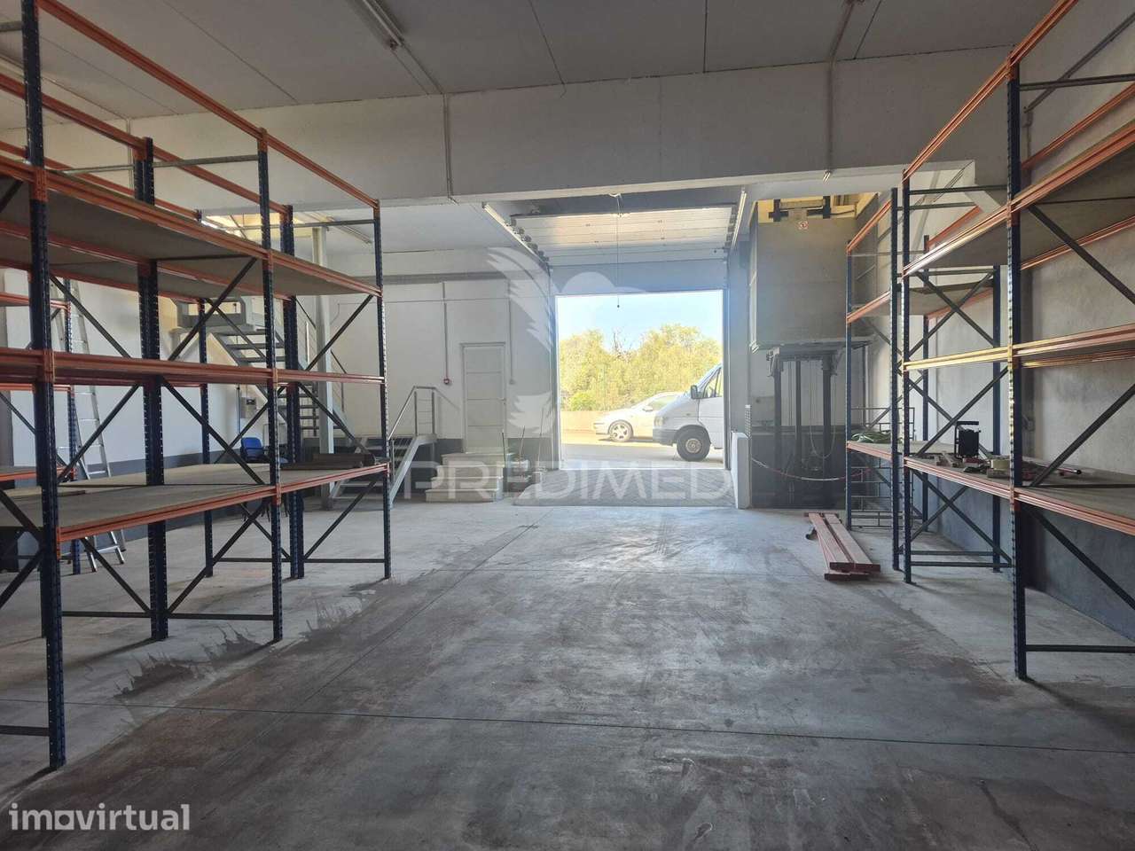 Arrendar armazém industrial 400m2 em condominio Sintra - Grande imagem: 2/14