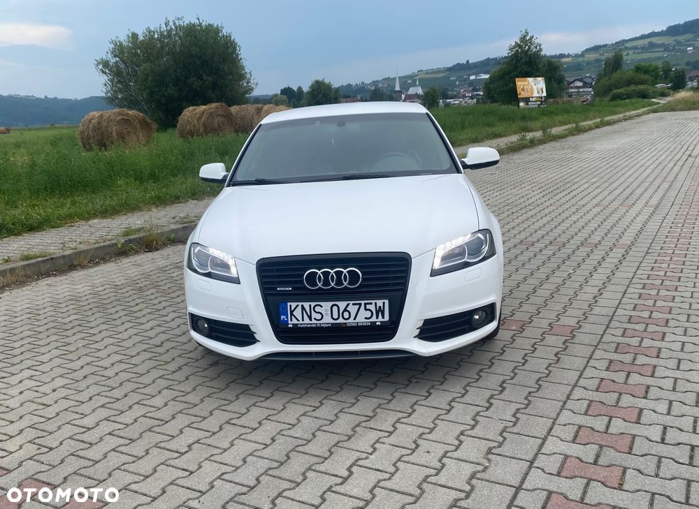 Audi A3 Sportback - 8