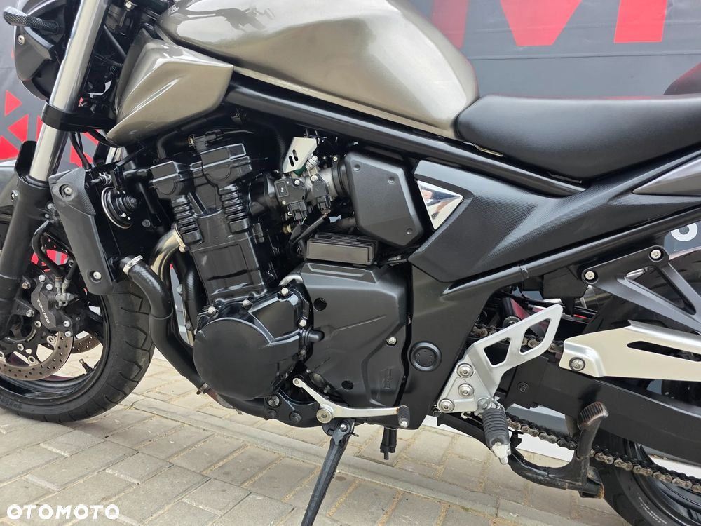 Suzuki Bandit - 10