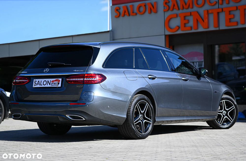 Mercedes-Benz Klasa E 300 de 4Matic 9G-TRONIC AMG Line - 32