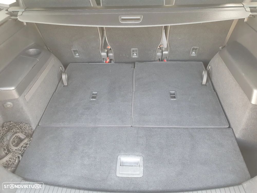 VW Touran 2.0 TDI Confortline - 7