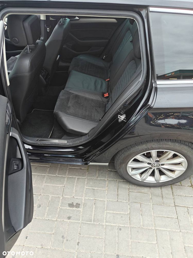 Volkswagen Passat 2.0 TDI SCR Highline DSG - 9