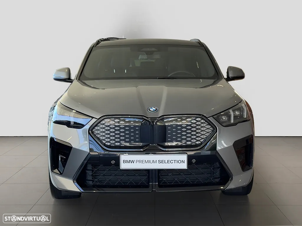 BMW iX2 xDrive30 Pack Desportivo M - 2