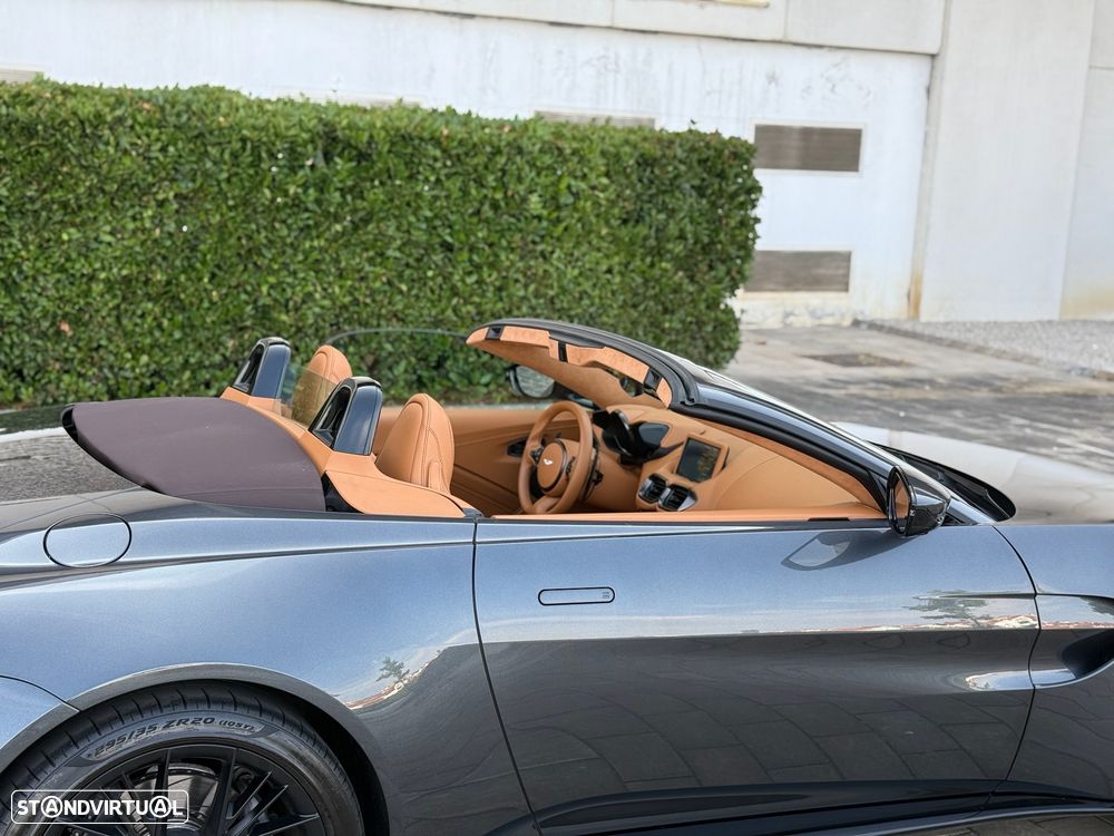 Aston Martin Vantage Roadster V8 - 8