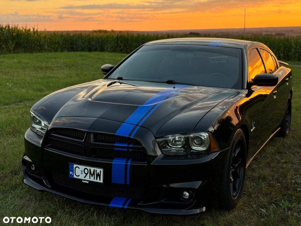 Dodge Charger - 12