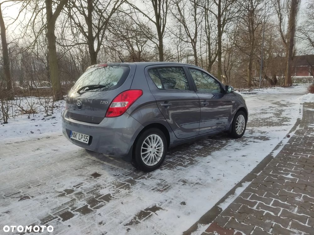 Hyundai i20 1.2 FIFA WM Edition - 7