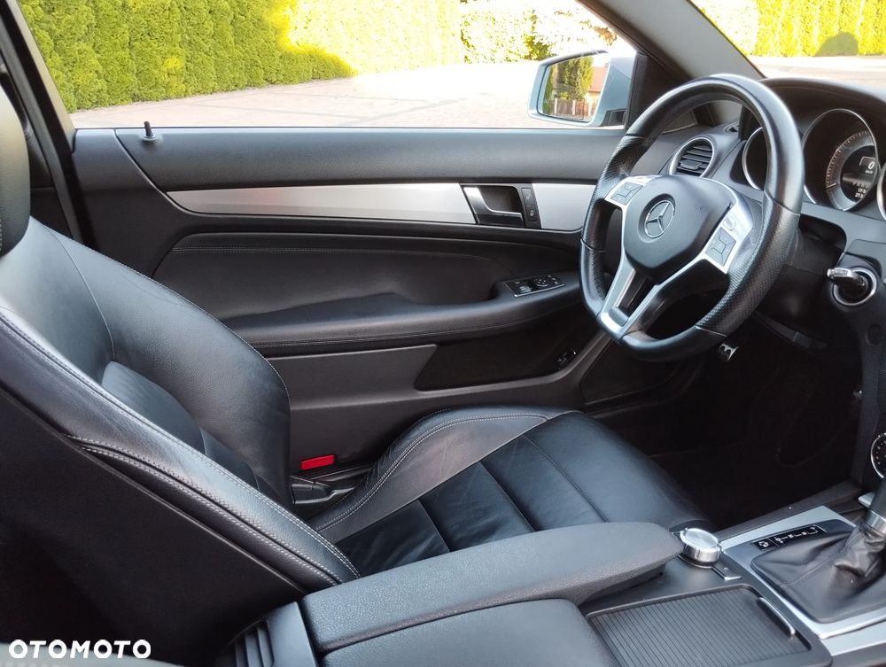 Mercedes-Benz Klasa C 350 Coupe 7G-TRONIC Edition - 18