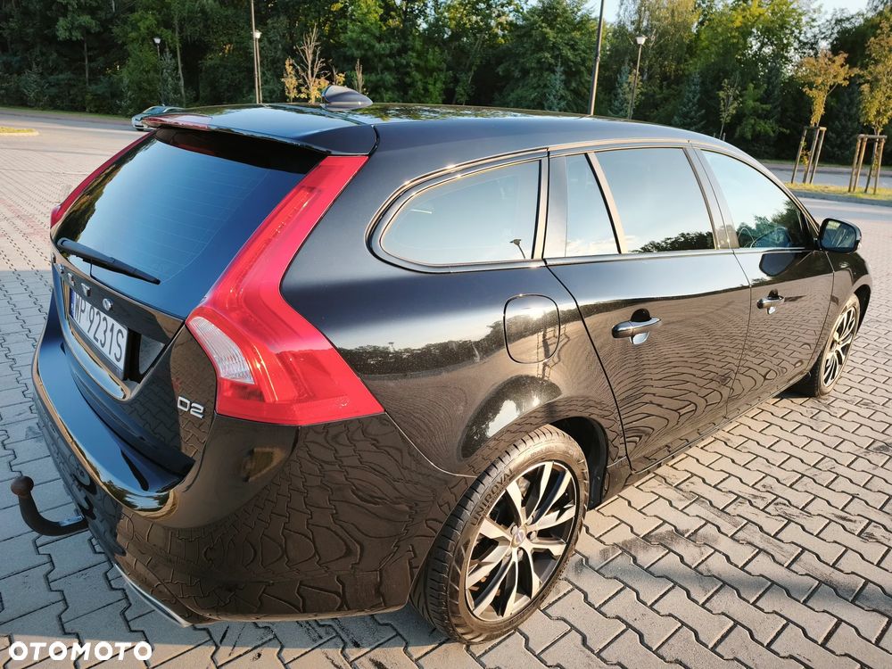 Volvo V60 D2 Drive-E Momentum - 12