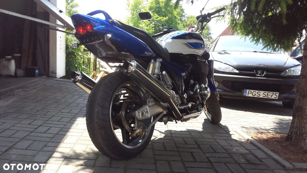 Suzuki GSX - 4