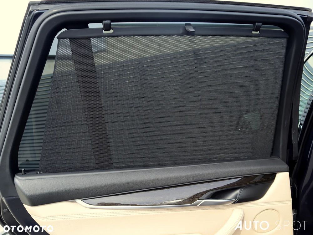 BMW X5 xDrive25d - 38