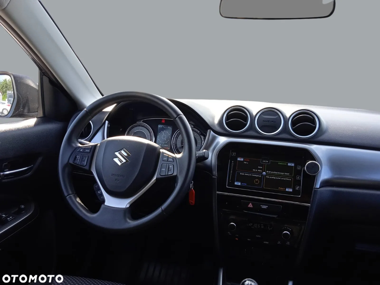Suzuki Vitara 1.0 Boosterjet Premium 2WD - 11