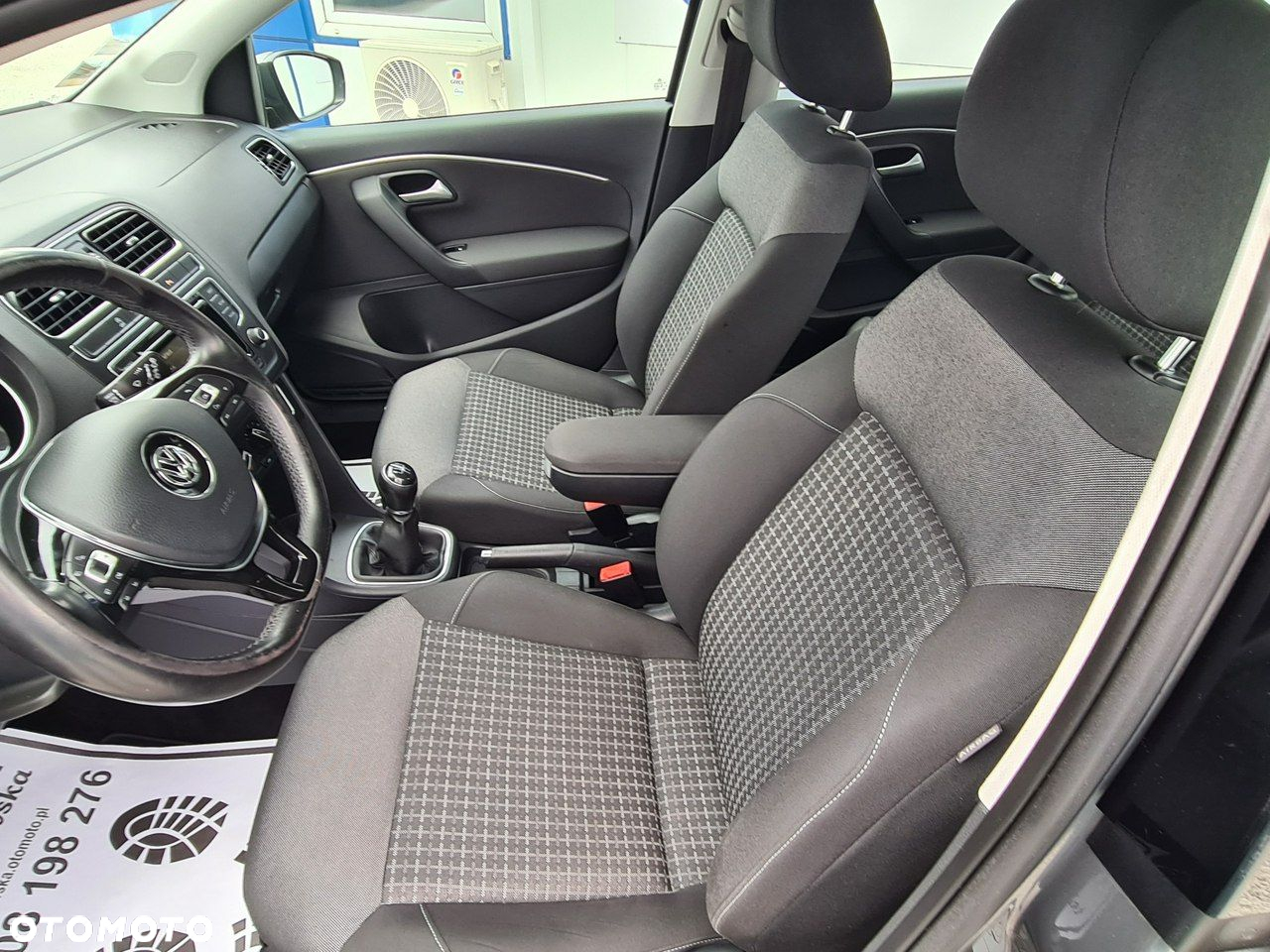 Volkswagen Polo 1.4 TDI BMT Comfortline - 21