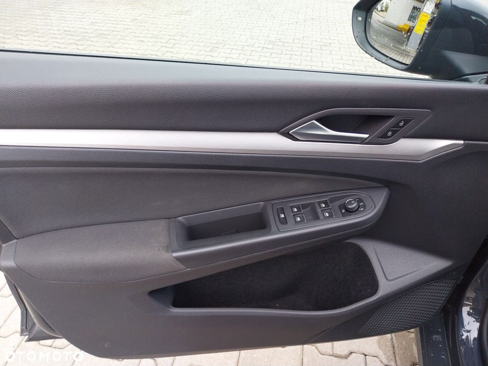 Volkswagen Golf - 11