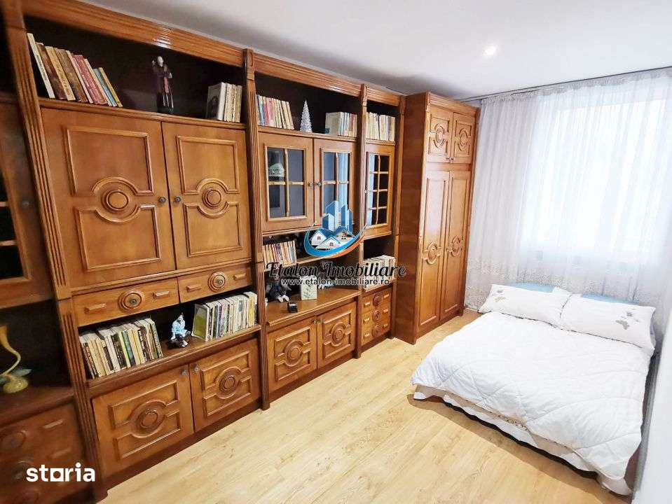 Apartament 2 camere, etaj 1, ultracentral, zona Muzeu Piatra Neamt — fotografia 2
