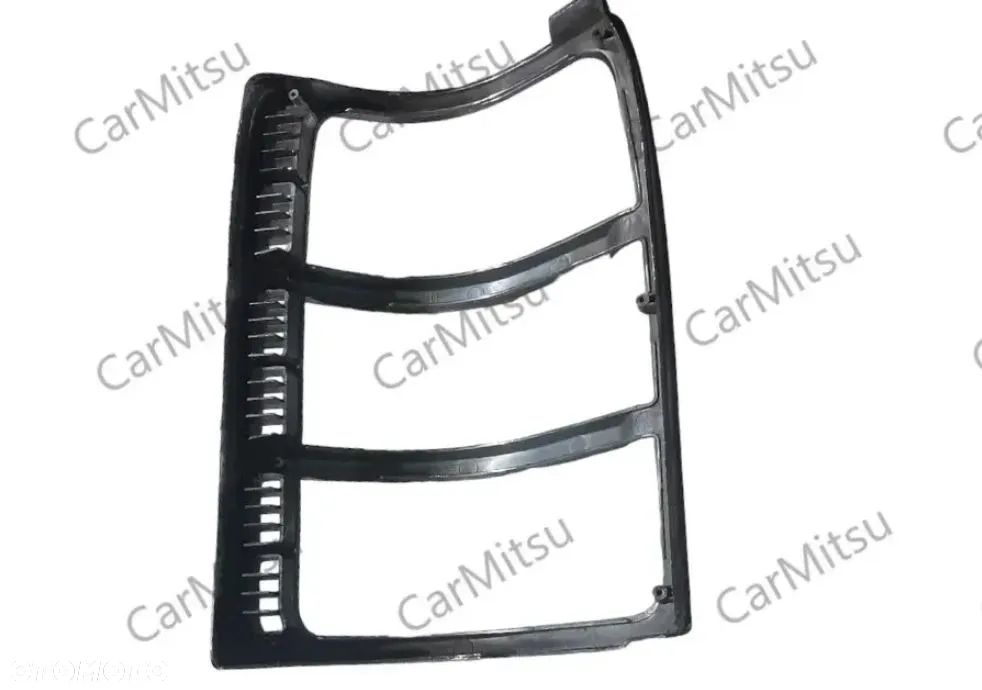 Lampy tylne Mitsubishi Pajero I/III/IV Sport L200 C-Crosser Ramki - 15