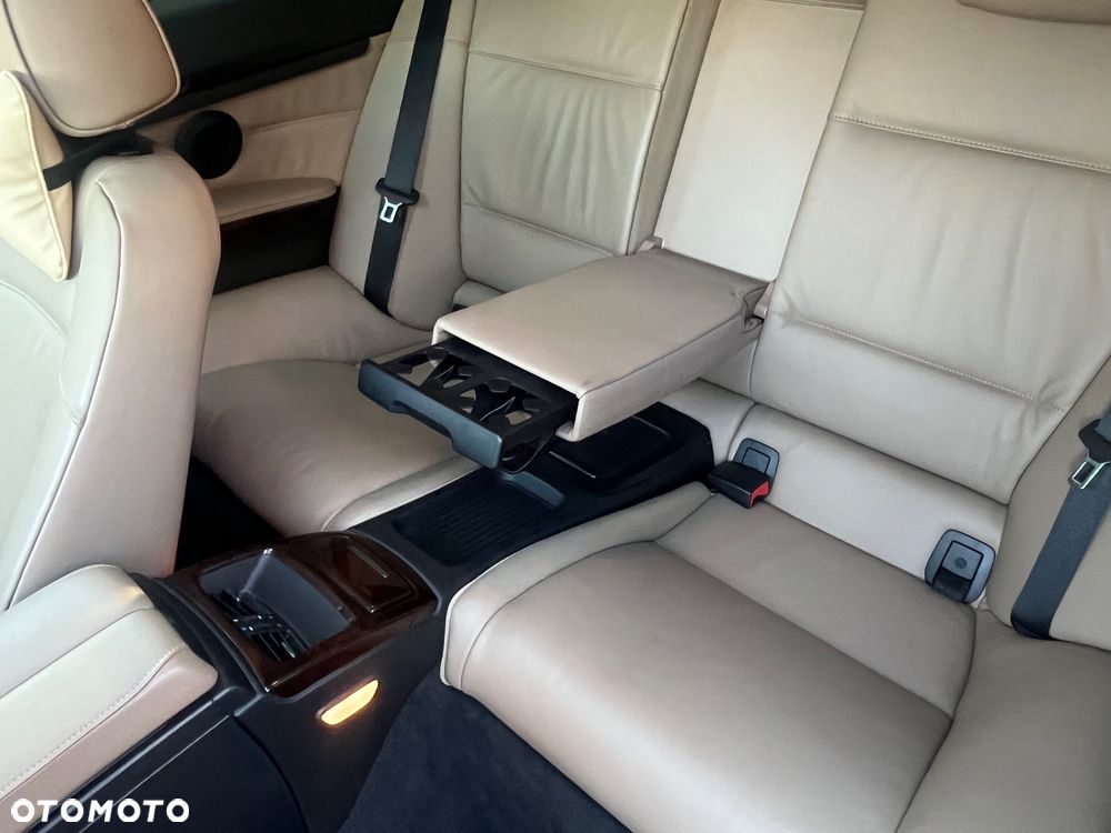 BMW Seria 3 320i - 33