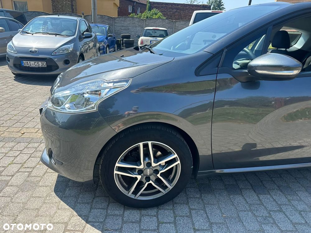 Peugeot 208 82 PureTech Style - 9