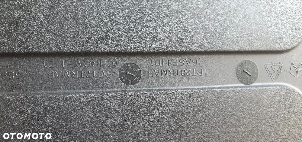 Podłoga wykładzina bagażnika Jeep Grand Cherokee IV WK2 - 8