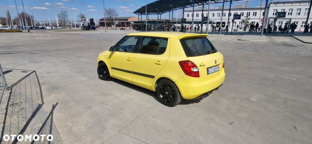 Skoda Fabia 1.4 16V Sport - 6