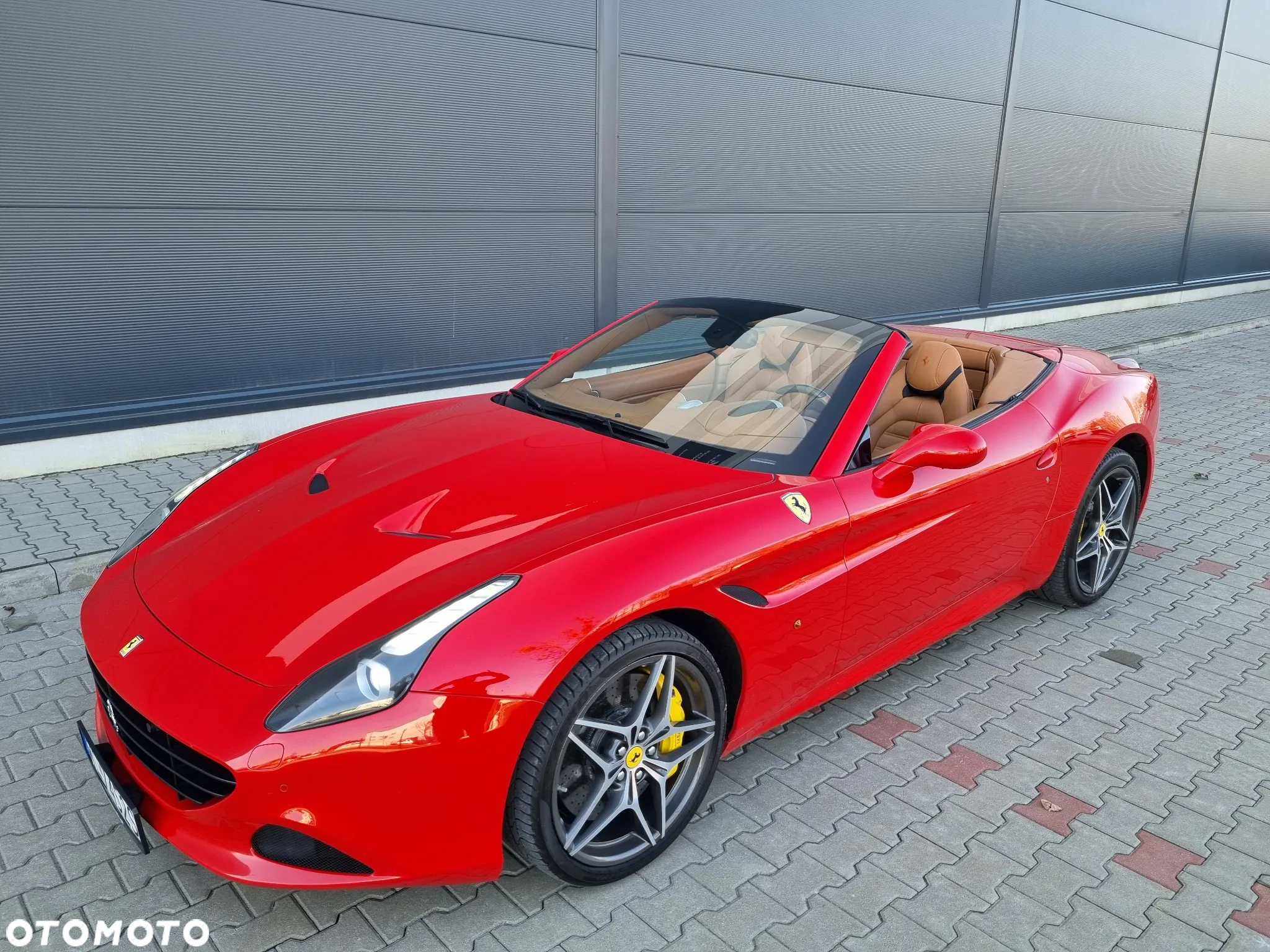 Ferrari California T - 4