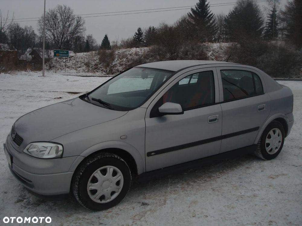 Opel Astra 1.6 Edition - 10