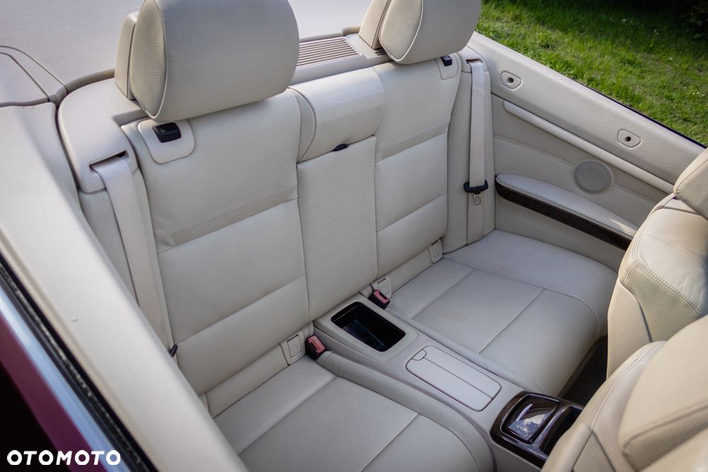 BMW Seria 3 335i xDrive Edition Exclusive - 23