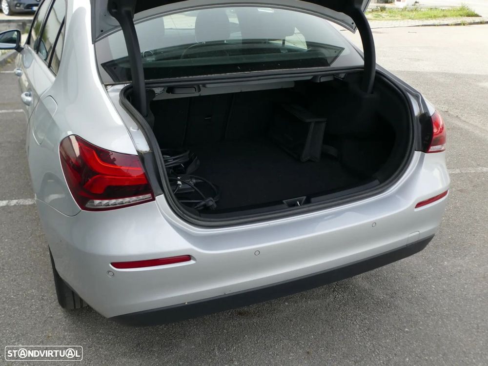 Mercedes-Benz A 250 Limousine e Style Plus - 13