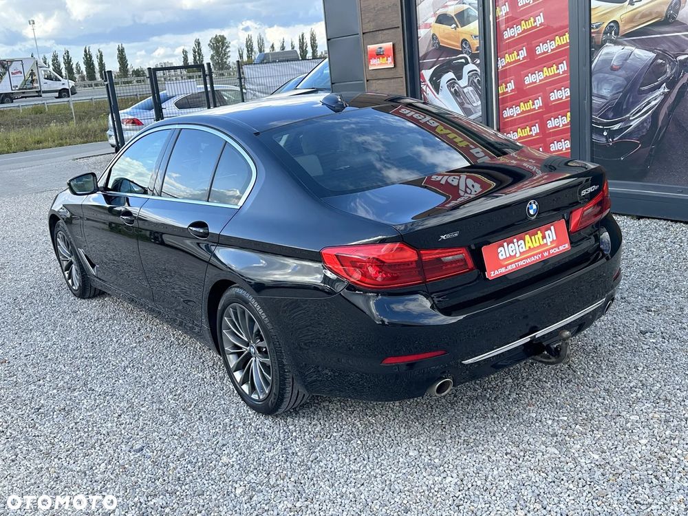 BMW Seria 5 530e iPerformance xDrive Luxury Line - 5