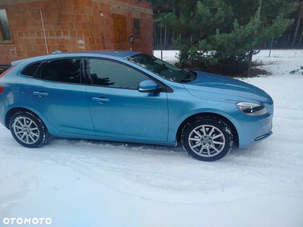 Volvo V40 D2 - 2