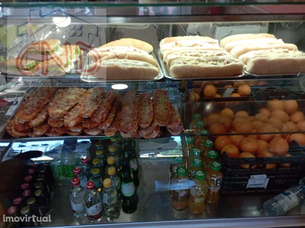 Rio de Mouro (Escolas) Pastelaria / Padaria em funcionamento para v... - Grande imagem: 5/13