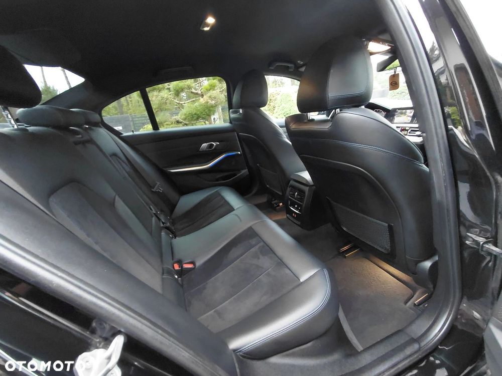 BMW Seria 3 320d mHEV M Sport sport - 19
