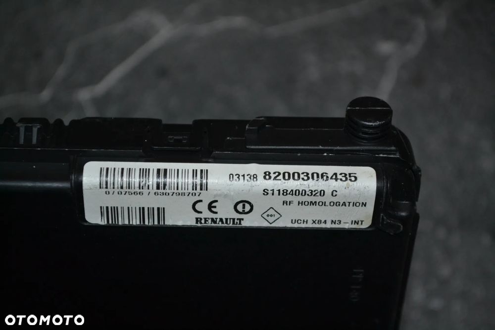 RENAULT SCENIC II MEGANE MODUŁ BSI 8200306435 - 2