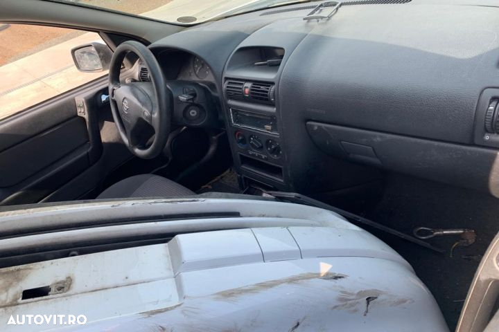 Buton avarie 09131728 Opel Astra G  [din 1998 pana  2009] seria Hatchback 5-usi 1.4 MT (90 hp) - 8