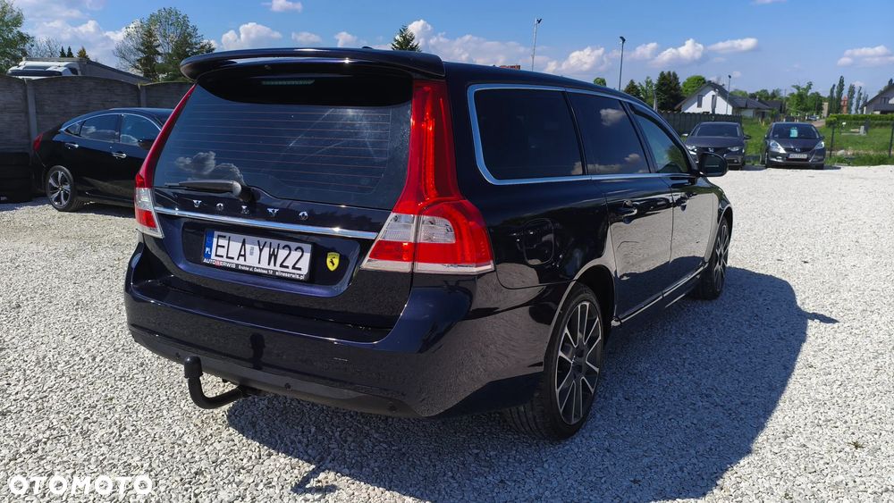 Volvo V70 D2 Momentum - 15