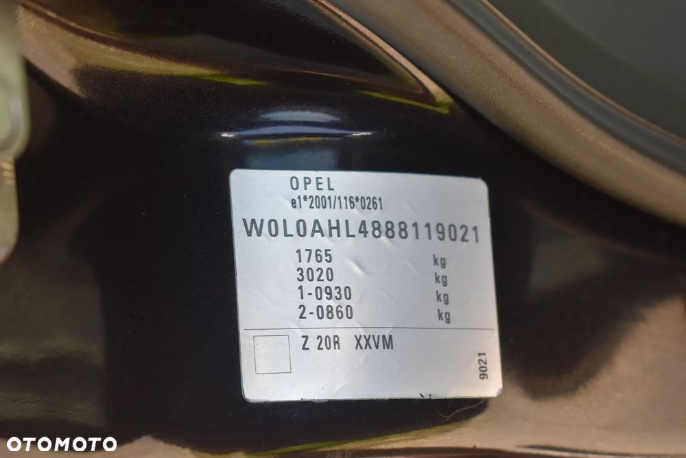 Opel Astra 1.6 Innovation 110 Jahre - 24