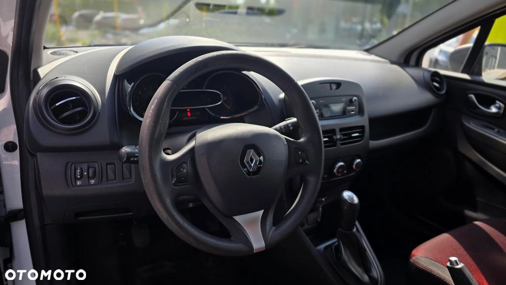 Renault Clio 1.2 16V Limited Plus - 5
